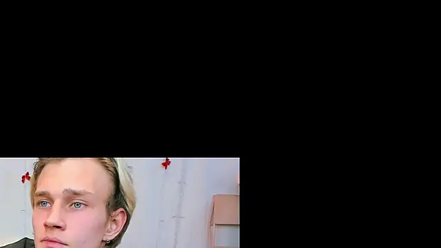 Snapshot of Volan_Starts chatting on 01-19-26, 03:27 Volan Starts online show from 01-19-26, 03:27