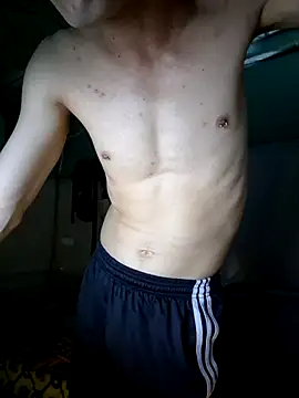 minhtai109 online show from 02-12-26, 03:45