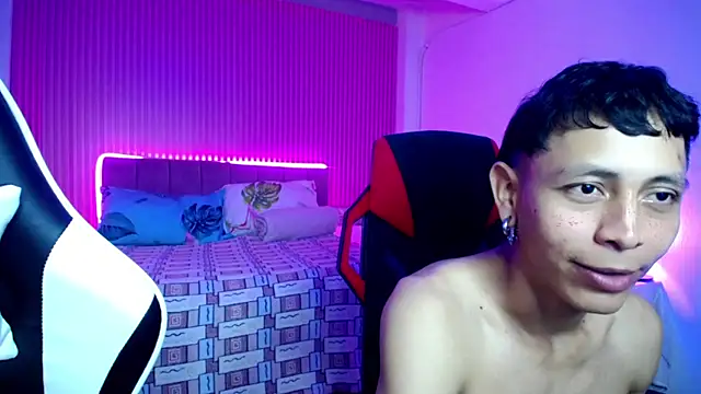 Snapshot of sonic_jess07 chatting on 05-23-26, 12:53 sonic jess07 online show from 05-23-26, 12:53