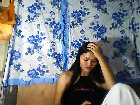 PinaySkinnyJust18 online show from 04-02-26, 08:54