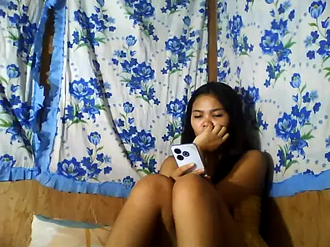 PinaySkinnyJust18 online show from 07-05-26, 04:19