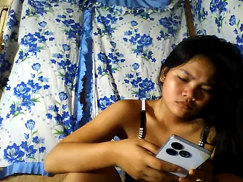 PinaySkinnyJust18 online show from 07-08-26, 09:59