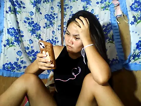 PinaySkinnyJust18 online show from 06-16-26, 09:42