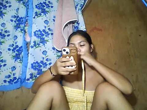 PinaySkinnyJust18 online show from 07-13-26, 09:30