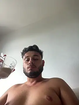 Snapshot of peuba12 chatting on 03-03-26, 12:34 peuba12 online show from 03-03-26, 12:34