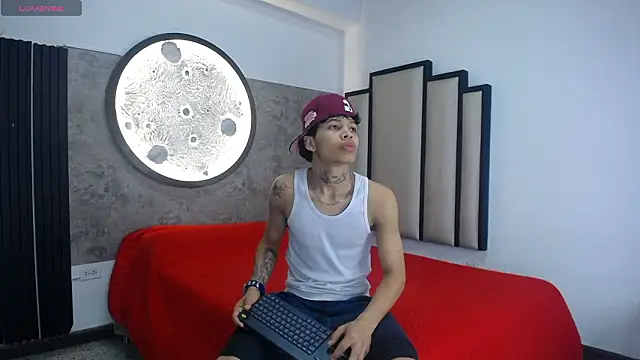 Dogan Renzo0 online show from 02-05-26, 09:16