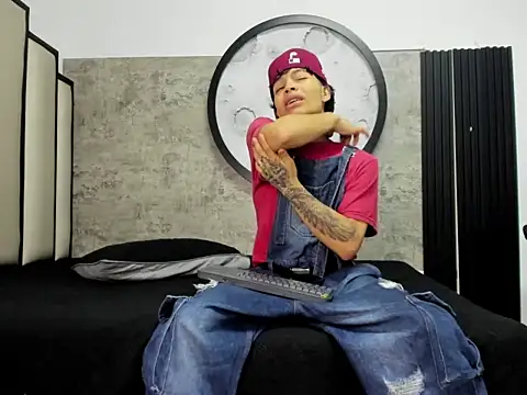 Dogan Renzo0 online show from 02-13-26, 09:26