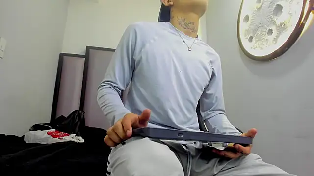 Dogan Renzo0 online show from 02-26-26, 11:43