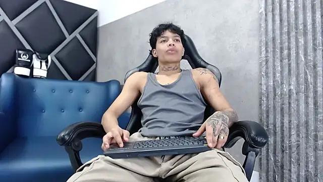 Dogan Renzo0 online show from 02-07-26, 08:06