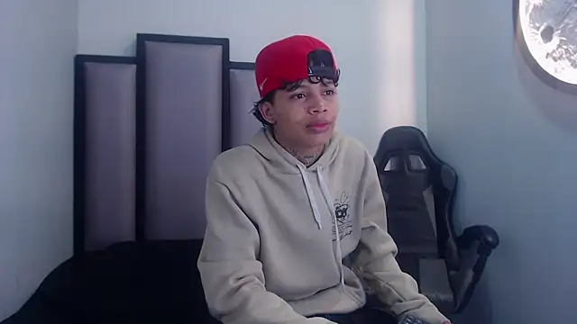 Dogan Renzo0 online show from 02-28-26, 11:43