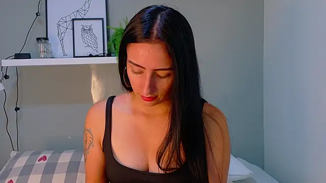 Snapshot of AmmyRouse__ chatting on 03-16-26, 11:25 AmmyRouse online show from 03-16-26, 11:25