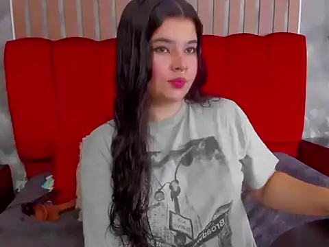Snapshot of SalomeEvanz chatting on 05-13-26, 04:30 SalomeEvanz online show from 05-13-26, 04:30