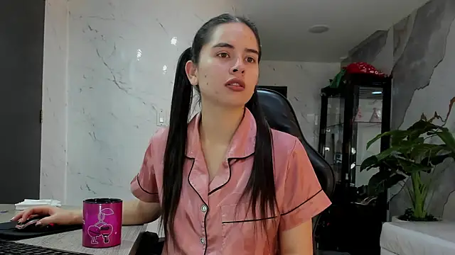 Qetsyah tf online show from 03-27-26, 01:23