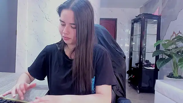 Qetsyah tf online show from 04-06-26, 01:23