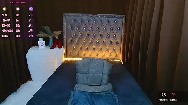 Snapshot of Maureen_Hilton chatting on 02-25-26, 07:47 Maureen Hilton online show from 02-25-26, 07:47