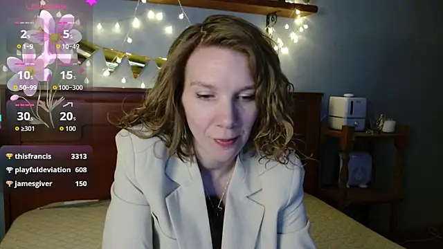 Snapshot of Daisy_Lovely chatting on 04-22-26, 04:19 Daisy Lovely online show from 04-22-26, 04:19