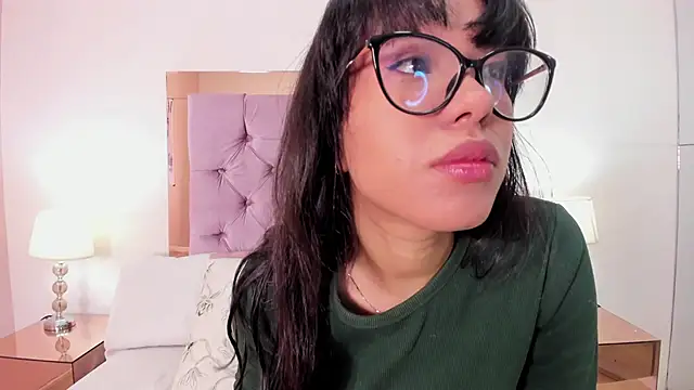 Rose Allure online show from 04-13-26, 11:36