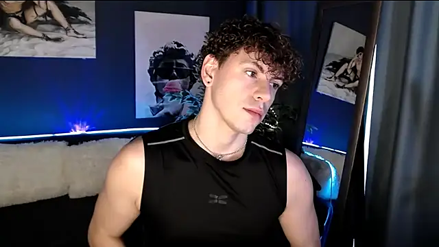 Snapshot of TylerGibson chatting on 07-09-26, 03:51 TylerGibson online show from 07-09-26, 03:51