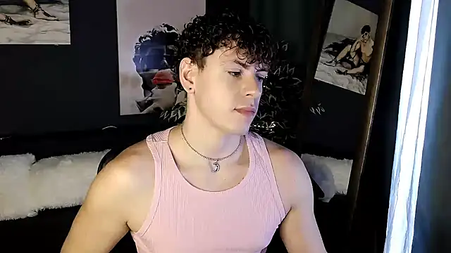 Snapshot of TylerGibson chatting on 07-03-26, 10:11 TylerGibson online show from 07-03-26, 10:11