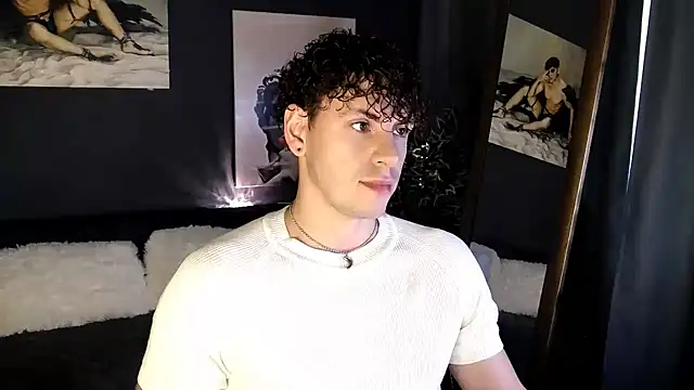 Snapshot of TylerGibson chatting on 07-16-26, 04:42 TylerGibson online show from 07-16-26, 04:42