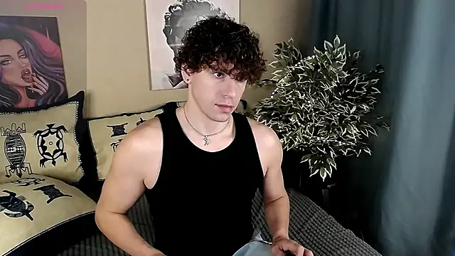 Snapshot of TylerGibson chatting on 05-17-26, 05:07 TylerGibson online show from 05-17-26, 05:07
