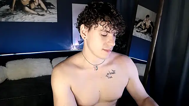 Snapshot of TylerGibson chatting on 07-18-26, 07:22 TylerGibson online show from 07-18-26, 07:22