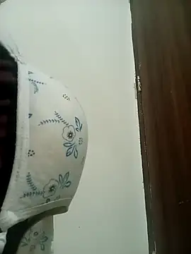 Prajakta123 online show from 02-02-26, 05:23