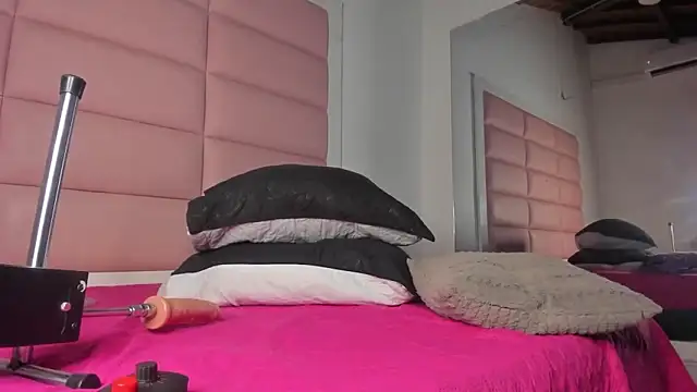 Catalinna 03 online show from 03-06-26, 12:44