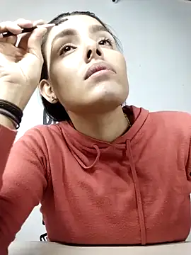 Snapshot of Catalinna_03 chatting on 02-10-26, 11:53 Catalinna 03 online show from 02-10-26, 11:53