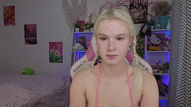Mia WaterFall online show from 07-03-26, 03:13