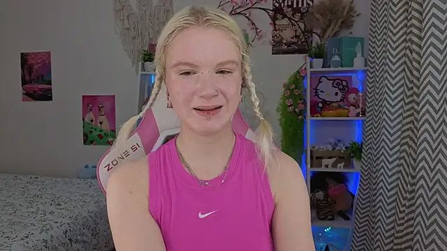 Snapshot of Mia_WaterFall chatting on 05-11-26, 03:19 Mia WaterFall online show from 05-11-26, 03:19
