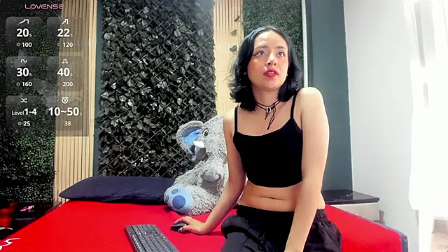 IvyyEmerald online show from 02-09-26, 01:09