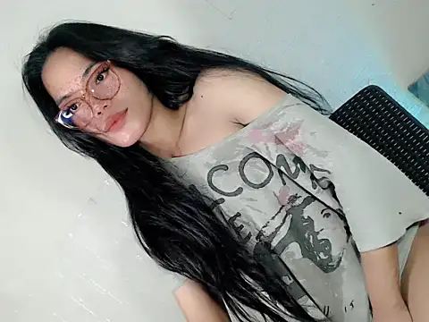 Urhotfucking veronica1 online show from 03-05-26, 07:05