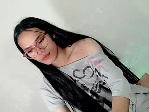 Urhotfucking veronica1 online show from 04-14-26, 08:03