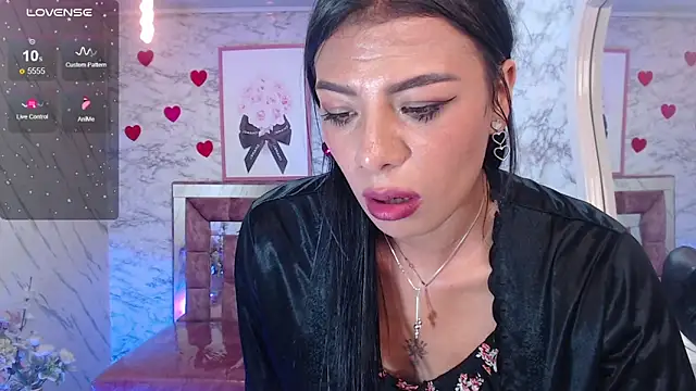 Snapshot of Melisa_v chatting on 05-27-26, 01:57 Melisa v online show from 05-27-26, 01:57