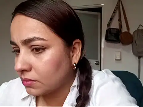 Snapshot of lunitahoney13 chatting on 02-20-26, 12:51 lunitahoney13 online show from 02-20-26, 12:51