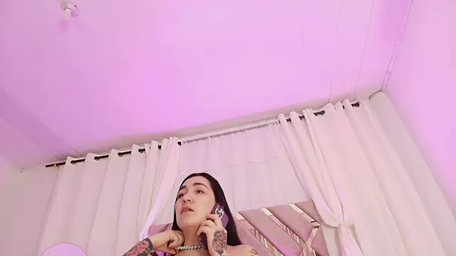 Snapshot of KathiaJenner chatting on 04-19-26, 06:10 KathiaJenner online show from 04-19-26, 06:10
