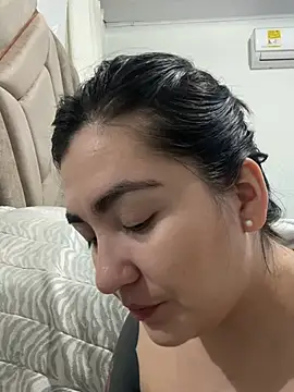 KathiaJenner online show from 02-28-26, 11:43