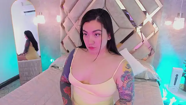 KathiaJenner online show from 02-09-26, 01:42