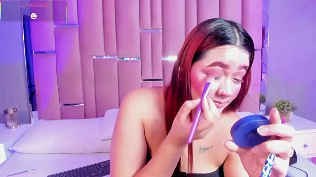 Snapshot of Saoryy__ chatting on 02-17-26, 10:07 Saoryy online show from 02-17-26, 10:07