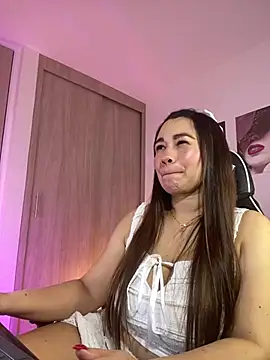 Snapshot of saray_mendozaa chatting on 06-25-26, 07:19 saray mendozaa online show from 06-25-26, 07:19