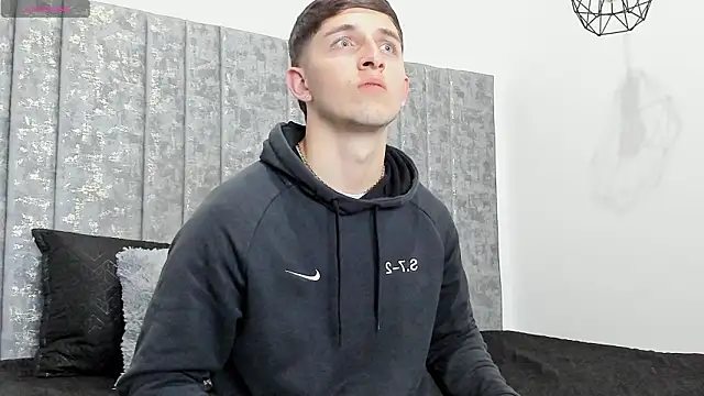 Calvin Hunter online show from 03-11-26, 02:49