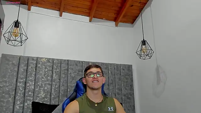 Calvin Hunter online show from 03-19-26, 01:16