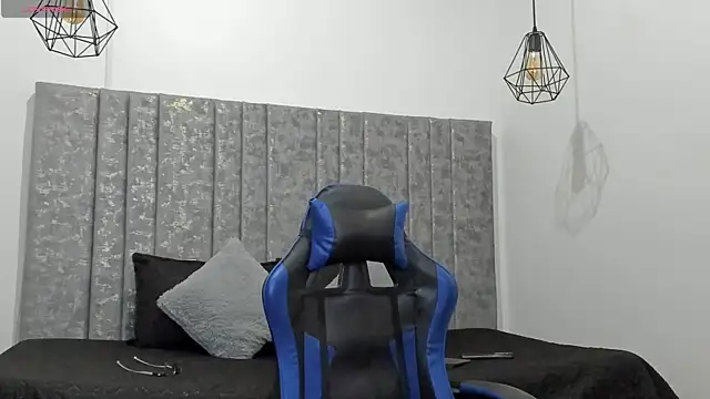 Calvin Hunter online show from 04-09-26, 02:02