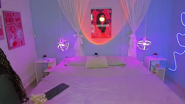 naomi campell online show from 02-27-26, 07:24