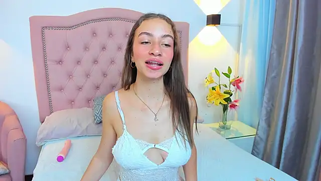 Chloekey online show from 03-04-26, 08:05