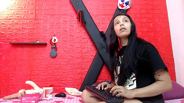 Snapshot of juliette18rose chatting on 02-16-26, 08:07 juliette18rose online show from 02-16-26, 08:07