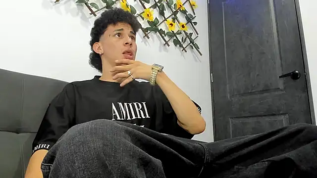 Snapshot of Maxxx_bigcockx chatting on 02-28-26, 12:21 Maxxx bigcockx online show from 02-28-26, 12:21