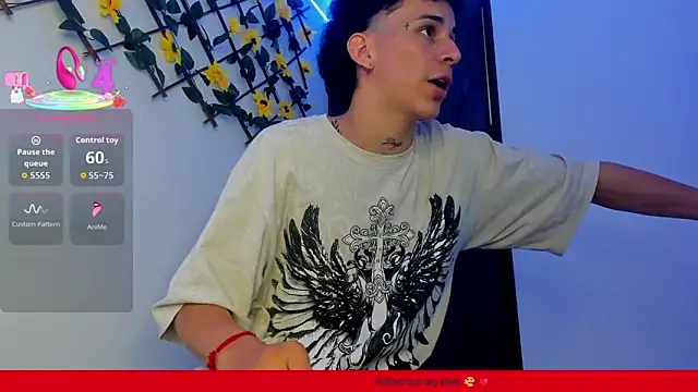 Snapshot of Maxxx_bigcockx chatting on 01-19-26, 02:15 Maxxx bigcockx online show from 01-19-26, 02:15