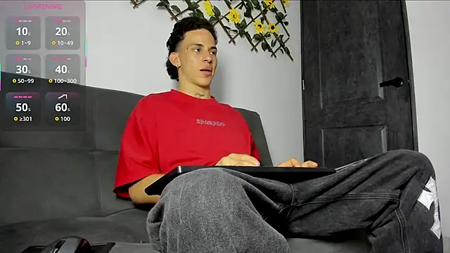 Maxxx bigcockx online show from 04-13-26, 04:05